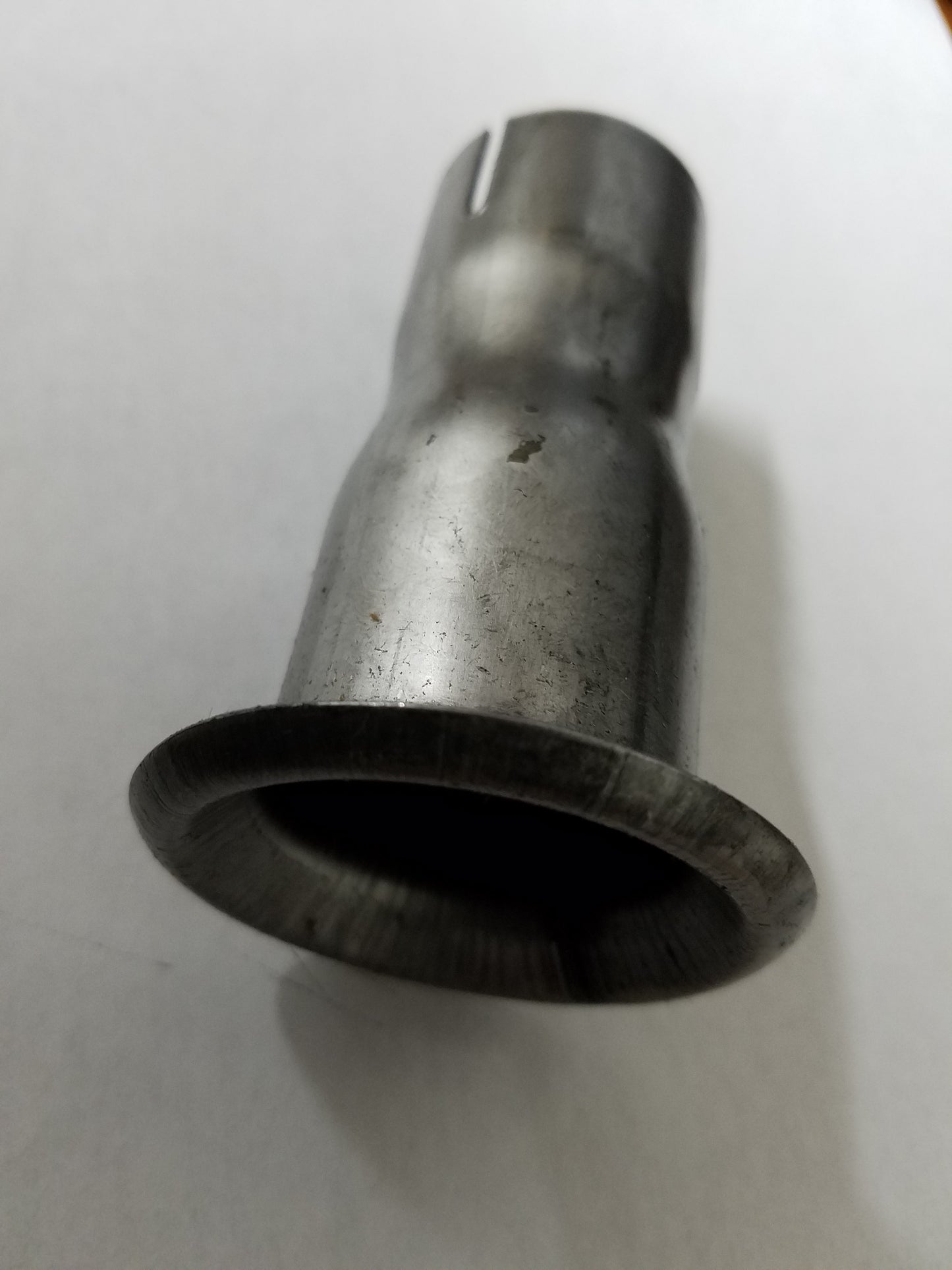Flared RLV trumpet end for exhaust silencer