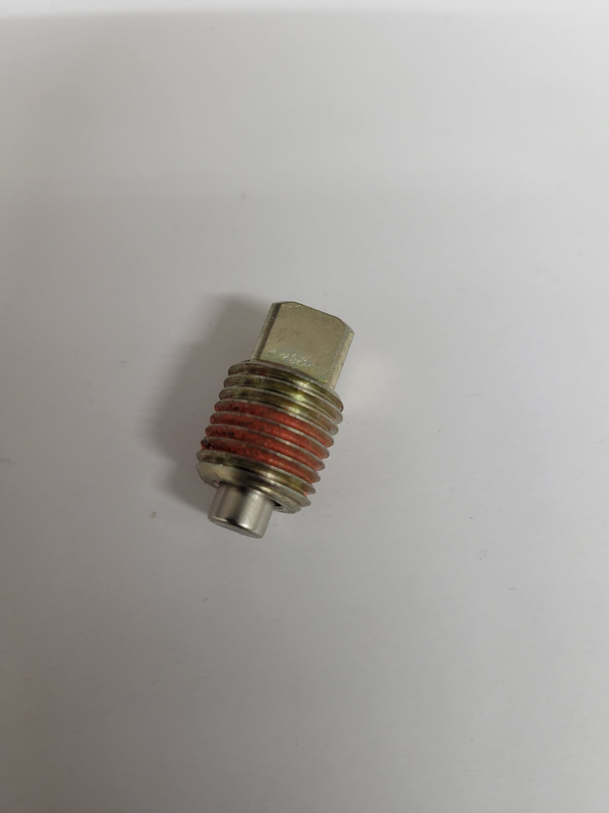 Generic black magnetic drain plug for Briggs engine oil pan