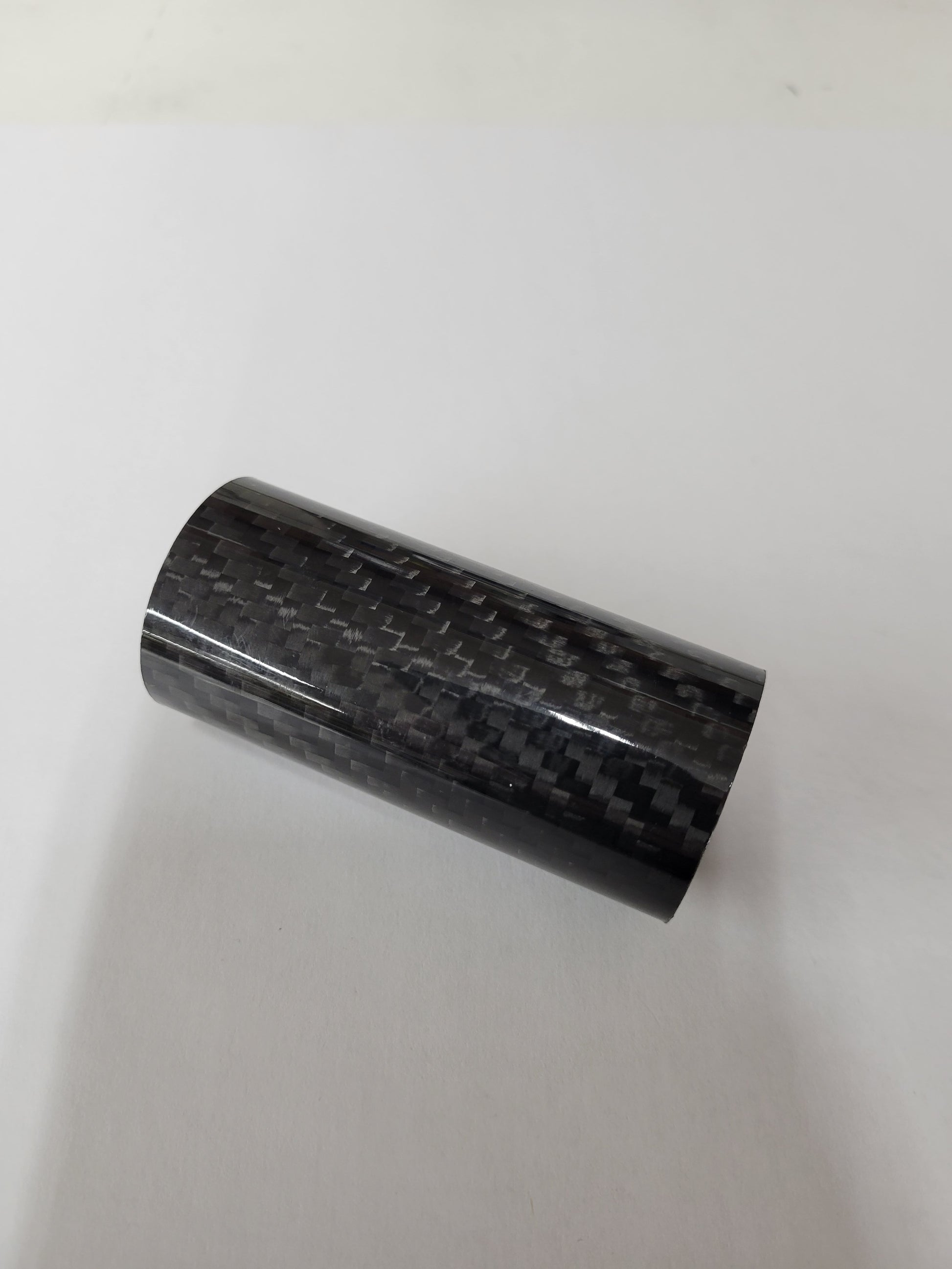 3-inch carbon fiber right rear long sleeve for standard kart hub