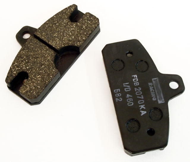 Pair of red IKP 5009 series rear brake pads for Euro calipers