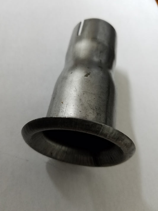 Flared RLV trumpet end for exhaust silencer