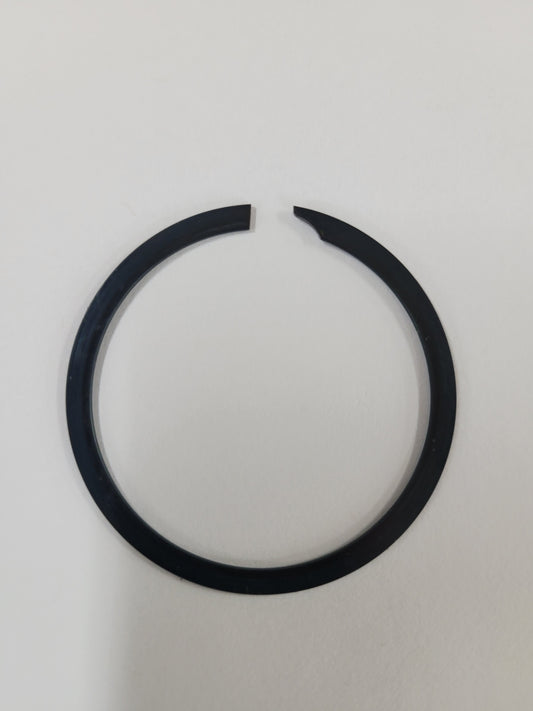 External retaining ring securing REV3 kart sprocket