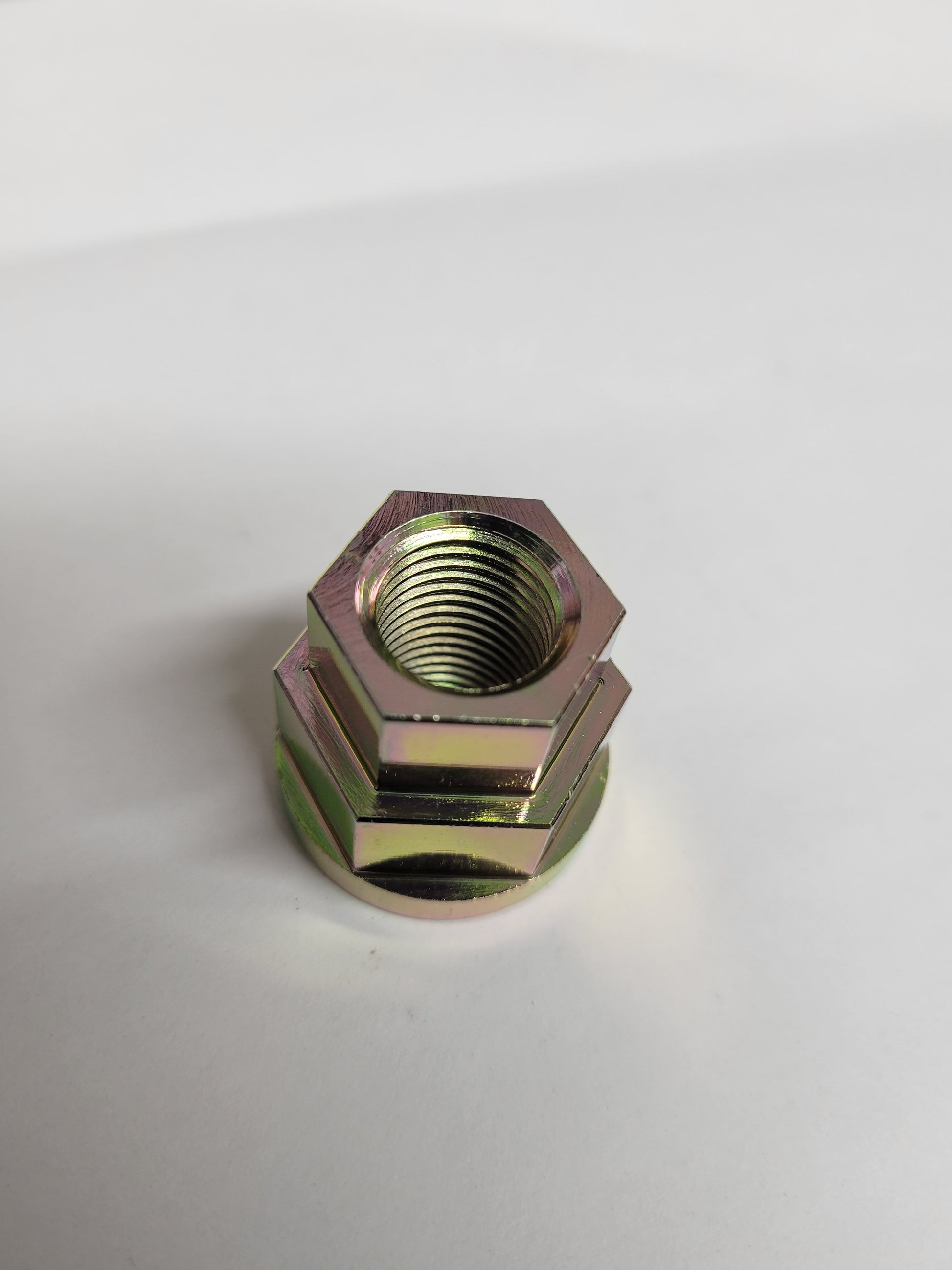 JC-4808 clone starter nut with hex patterns